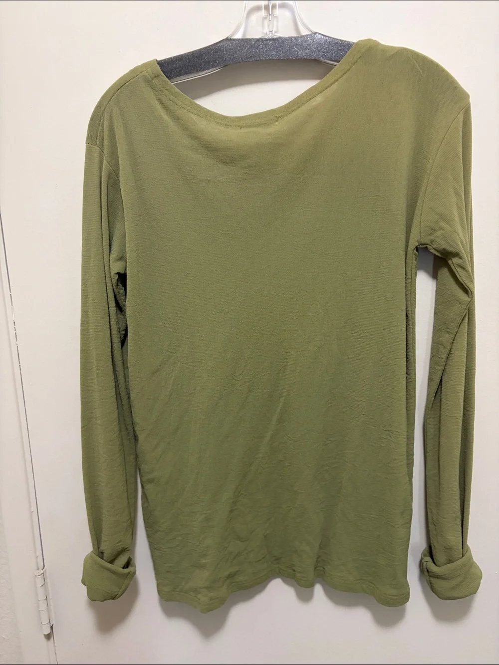 Women’s Olive Green Long-Sleeve Crew Neck Top